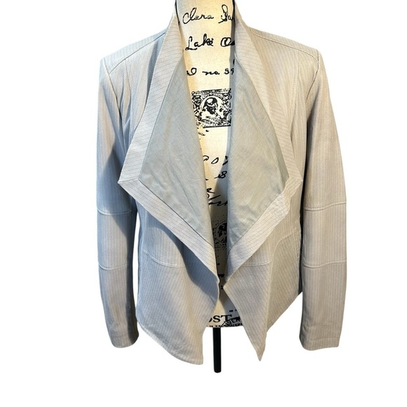 G.I.L.I Got To Love It Gray Leather Cascade Waterfall Blazer Sz 10 - Picture 4 of 13